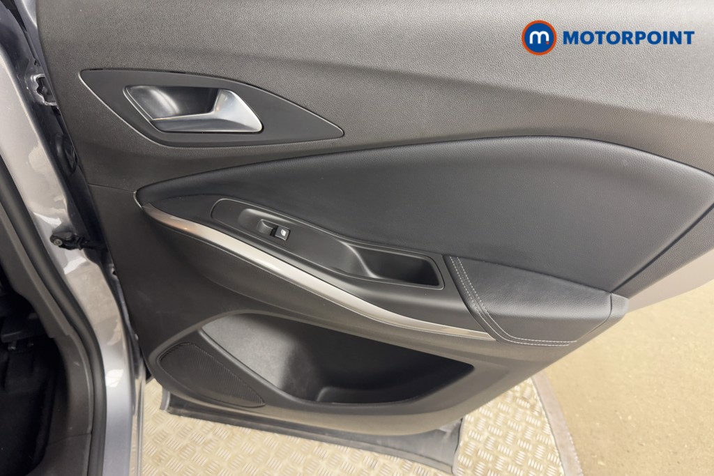 Vauxhall Grandland Ultimate Manual Petrol SUV - Stock Number (1539570) - 15th supplementary image
