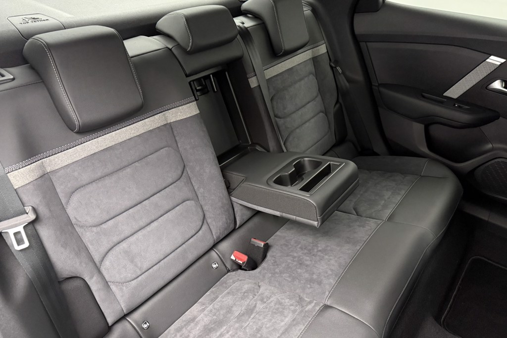 Citroen C4 X MAX Automatic Petrol Saloon - Stock Number (1539725) - 20th supplementary image