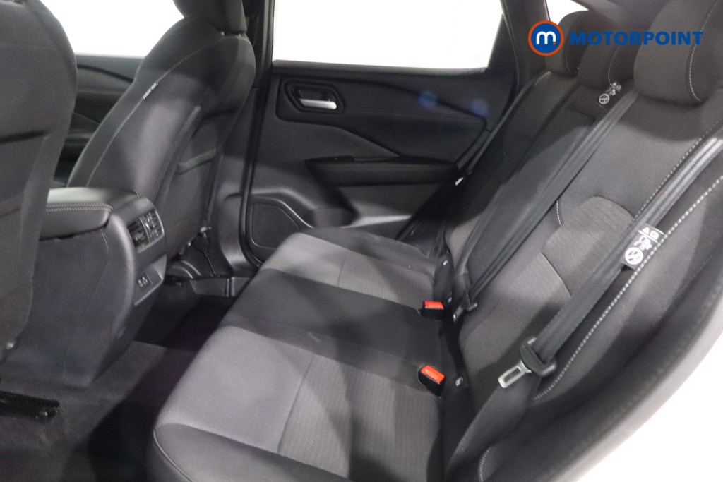 Nissan Qashqai N-Connecta Manual Petrol SUV - Stock Number (1541135) - 5th supplementary image