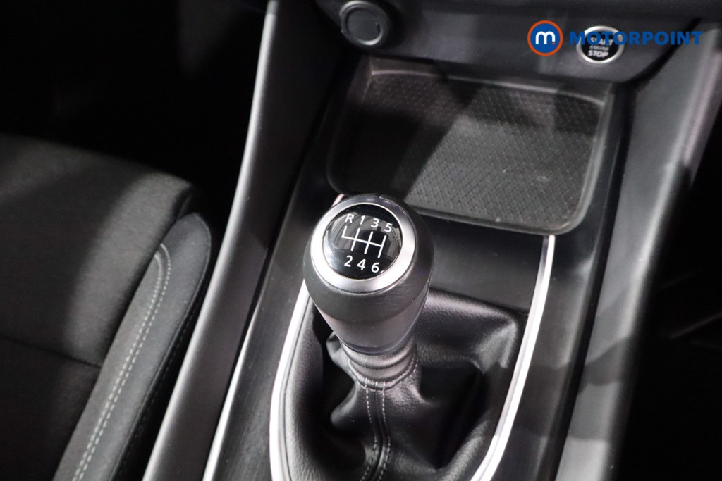 Nissan Qashqai N-Connecta Manual Petrol SUV - Stock Number (1541135) - 18th supplementary image