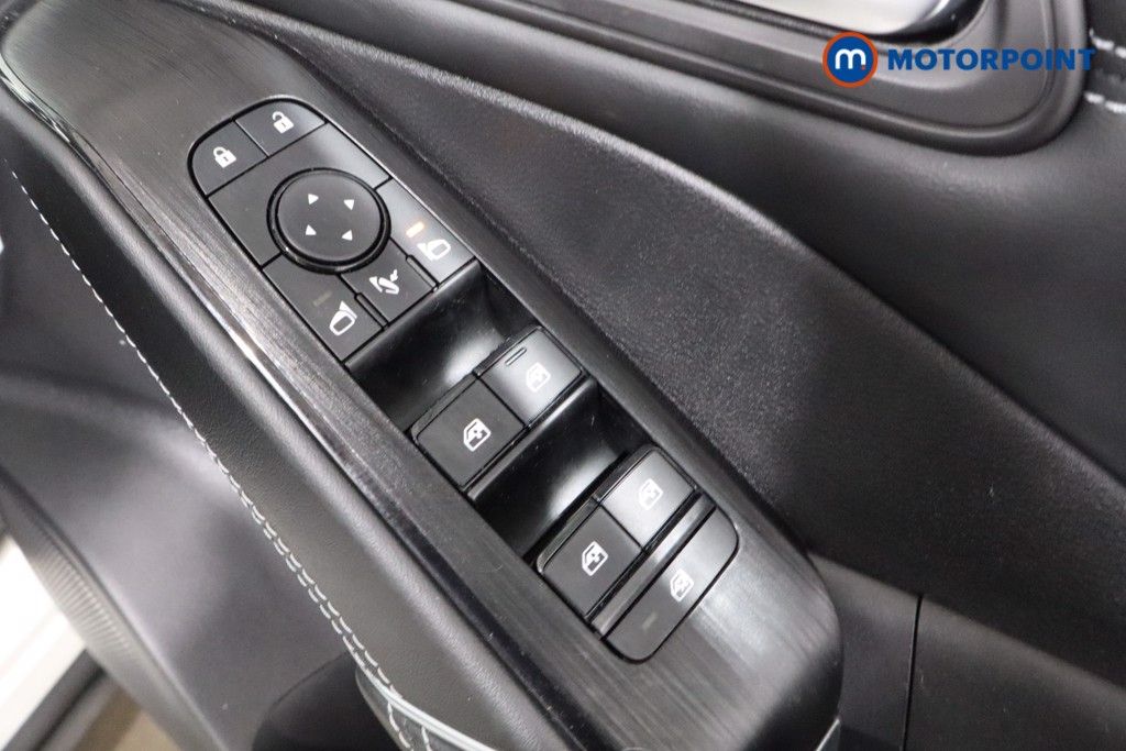 Nissan Qashqai N-Connecta Manual Petrol SUV - Stock Number (1541135) - 24th supplementary image