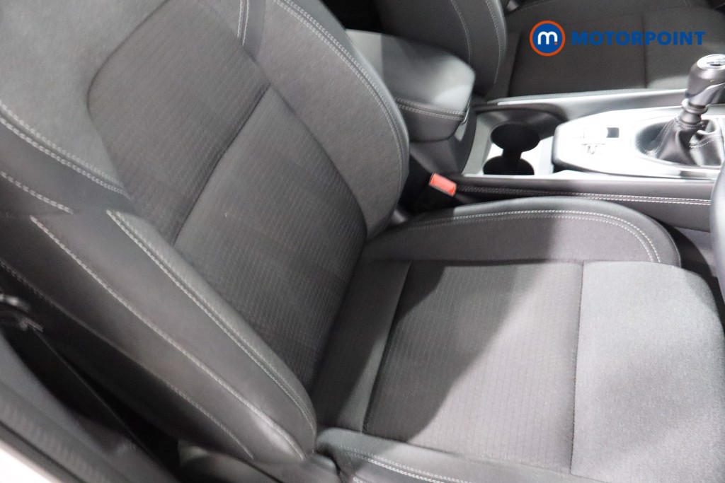 Nissan Qashqai N-Connecta Manual Petrol SUV - Stock Number (1541135) - 26th supplementary image