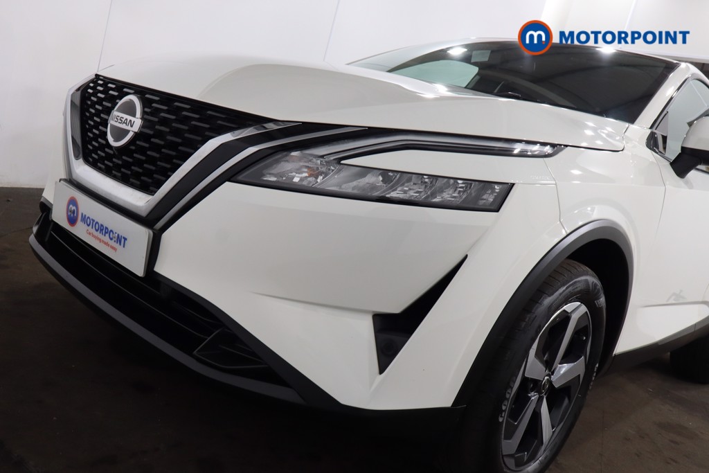 Nissan Qashqai N-Connecta Manual Petrol SUV - Stock Number (1541135) - 28th supplementary image