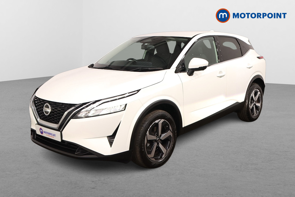 Nissan Qashqai N-Connecta Manual Petrol SUV - Stock Number (1541135) - Passenger side front corner