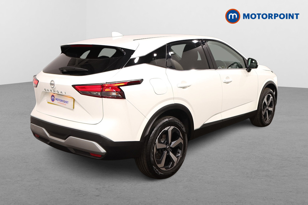 Nissan Qashqai N-Connecta Manual Petrol SUV - Stock Number (1541135) - Drivers side rear corner