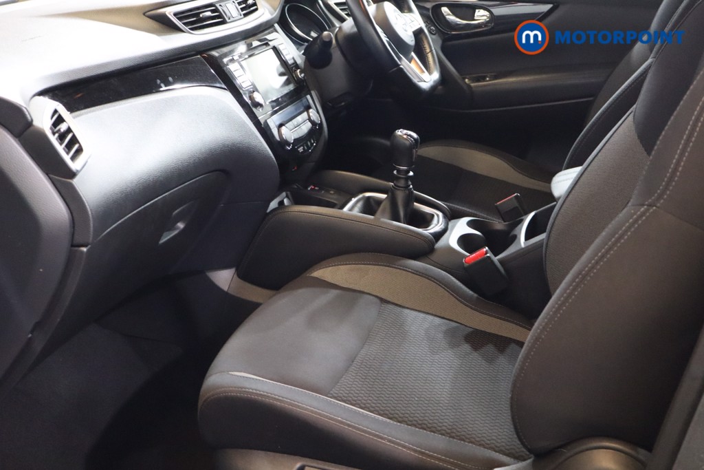 Nissan Qashqai Acenta Premium Manual Petrol SUV - Stock Number (1541385) - 5th supplementary image