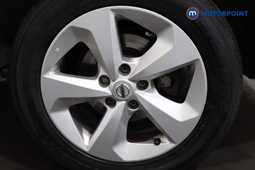 Nissan Qashqai Acenta Premium Manual Petrol SUV - Stock Number (1541385) - 13th supplementary image