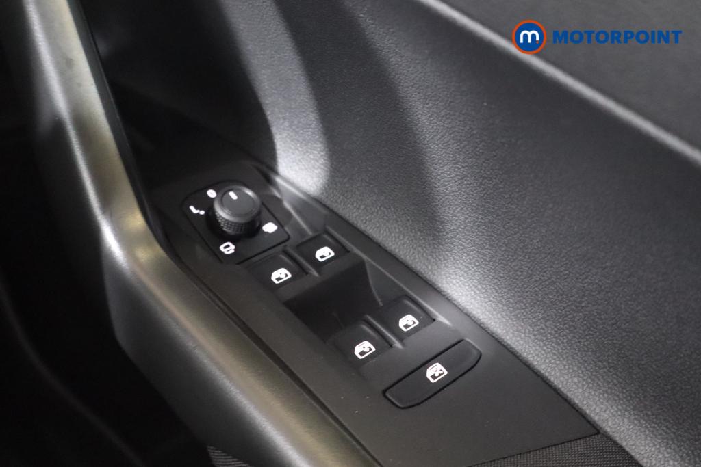 Volkswagen Polo Life Manual Petrol Hatchback - Stock Number (1541650) - 11th supplementary image