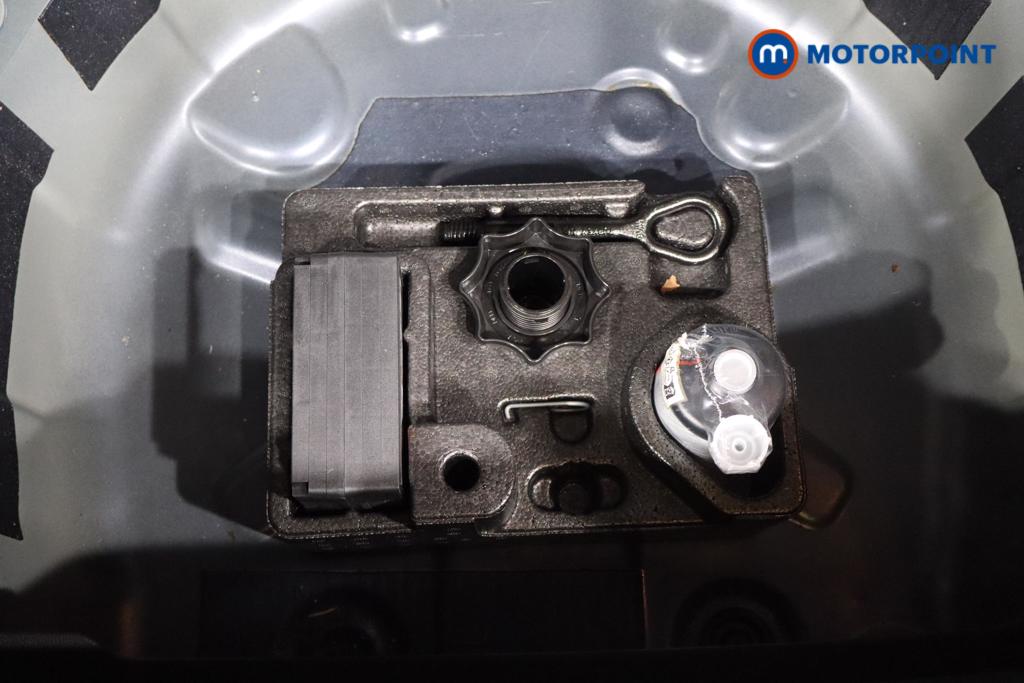 Volkswagen Polo Life Manual Petrol Hatchback - Stock Number (1541650) - 23rd supplementary image