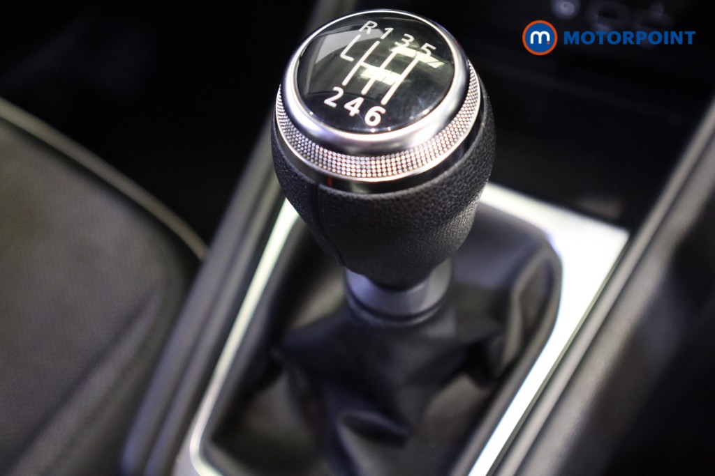 Renault Captur S Edition Manual Petrol SUV - Stock Number (1541680) - 5th supplementary image