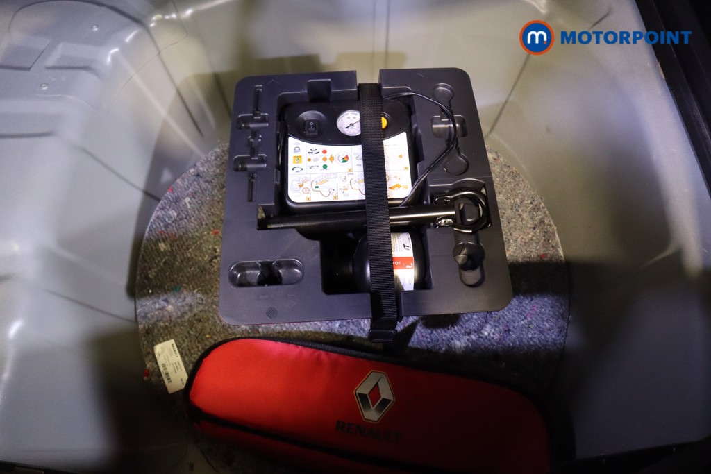 Renault Captur S Edition Manual Petrol SUV - Stock Number (1541680) - 28th supplementary image