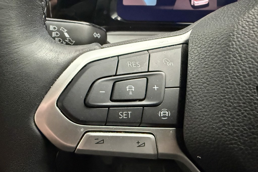 Volkswagen Golf Life Manual Petrol Hatchback - Stock Number (1541906) - 2nd supplementary image