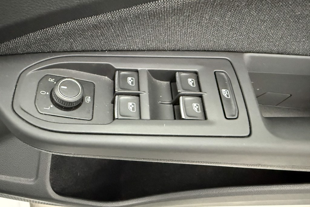 Volkswagen Golf Life Manual Petrol Hatchback - Stock Number (1541906) - 16th supplementary image