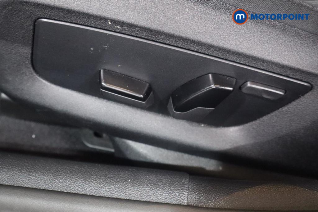 BMW 5 Series M Sport Automatic Petrol Plug-In Hybrid Estate - Stock Number (1543734) - 20th supplementary image