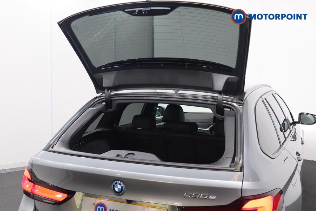 BMW 5 Series M Sport Automatic Petrol Plug-In Hybrid Estate - Stock Number (1543734) - 25th supplementary image