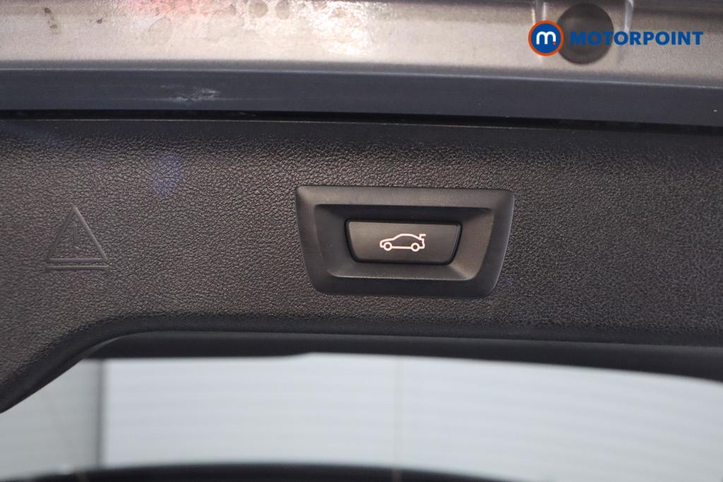 BMW 5 Series M Sport Automatic Petrol Plug-In Hybrid Estate - Stock Number (1543734) - 28th supplementary image