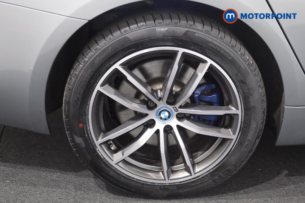 BMW 5 Series M Sport Automatic Petrol Plug-In Hybrid Estate - Stock Number (1543734) - 33rd supplementary image