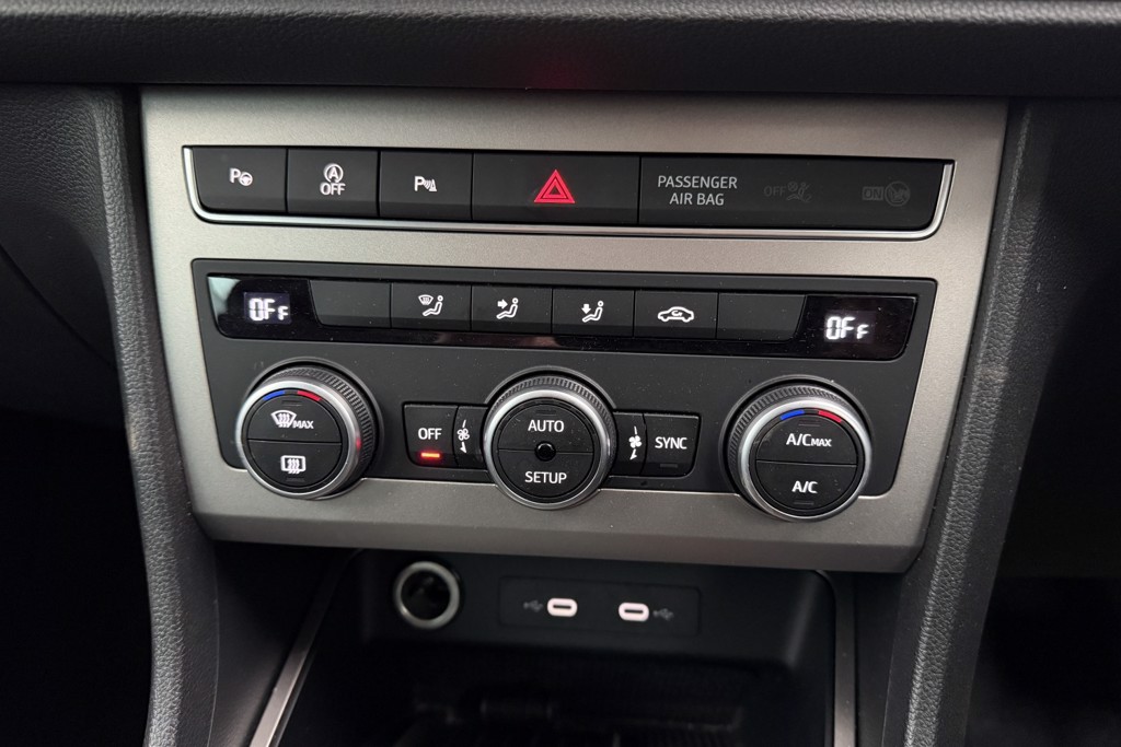 Seat Ateca Xperience Automatic Petrol SUV - Stock Number (1543880) - 11th supplementary image