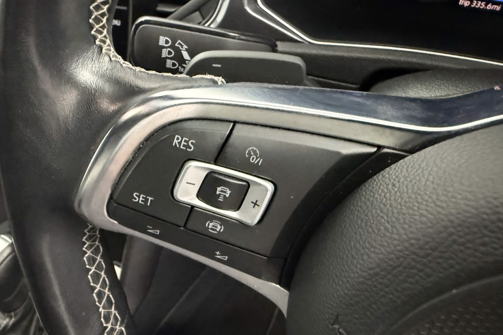 Volkswagen T-Roc R-Line Automatic Diesel SUV - Stock Number (1544947) - 3rd supplementary image