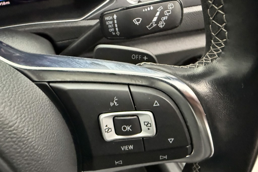 Volkswagen T-Roc R-Line Automatic Diesel SUV - Stock Number (1544947) - 4th supplementary image
