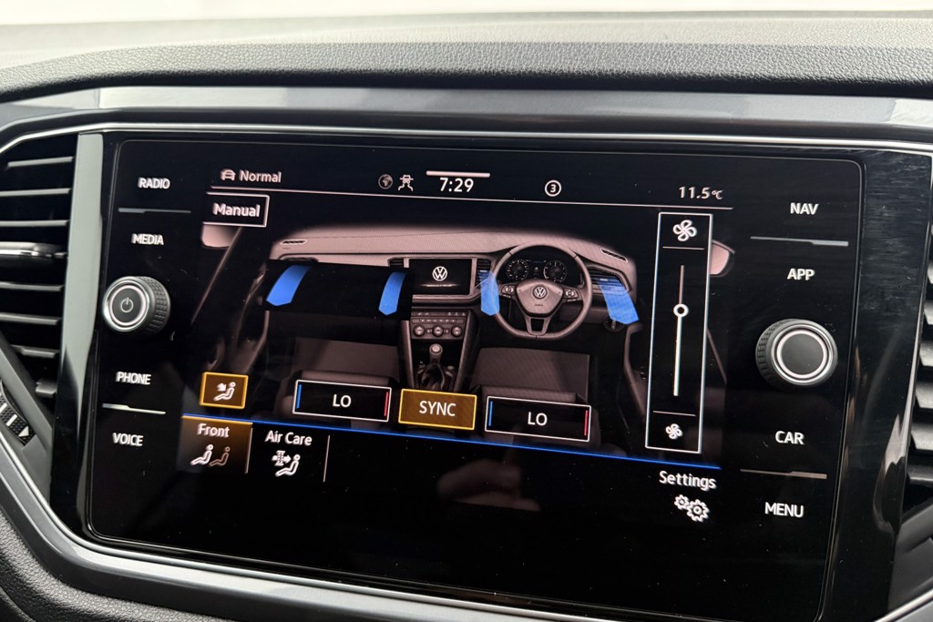 Volkswagen T-Roc R-Line Automatic Diesel SUV - Stock Number (1544947) - 8th supplementary image