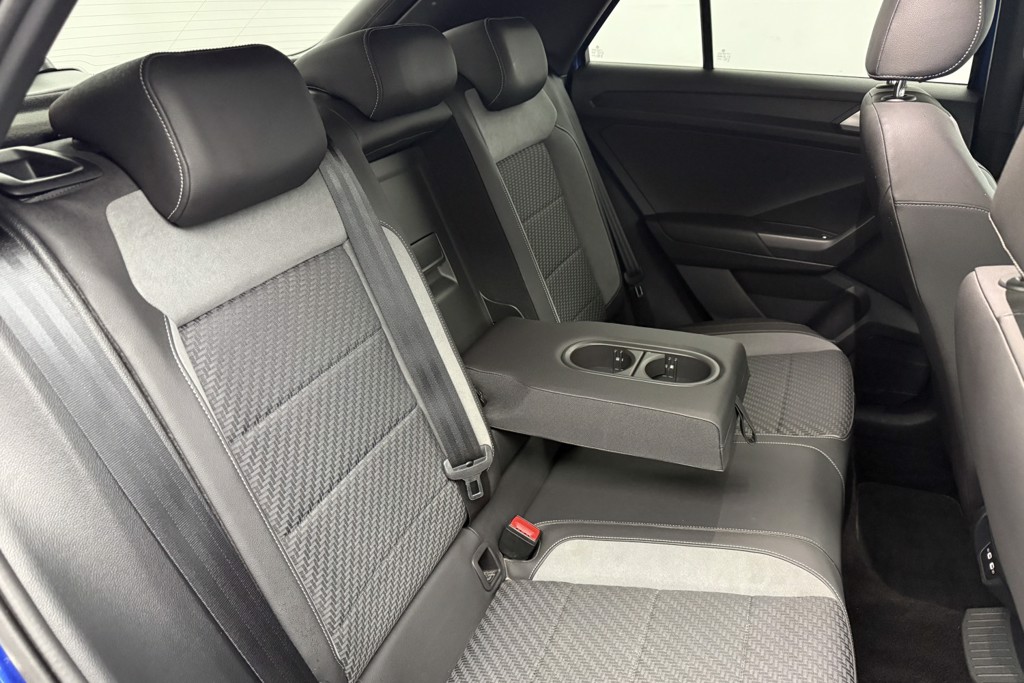 Volkswagen T-Roc R-Line Automatic Diesel SUV - Stock Number (1544947) - 24th supplementary image