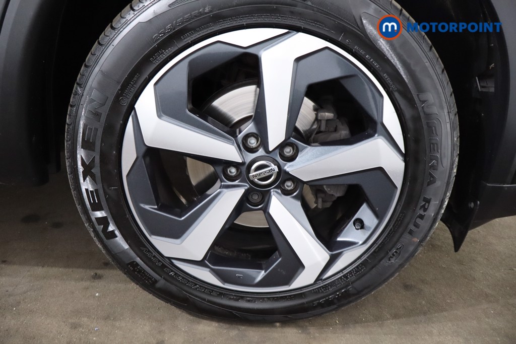 Nissan Qashqai N-Connecta Automatic Petrol SUV - Stock Number (1545346) - 9th supplementary image