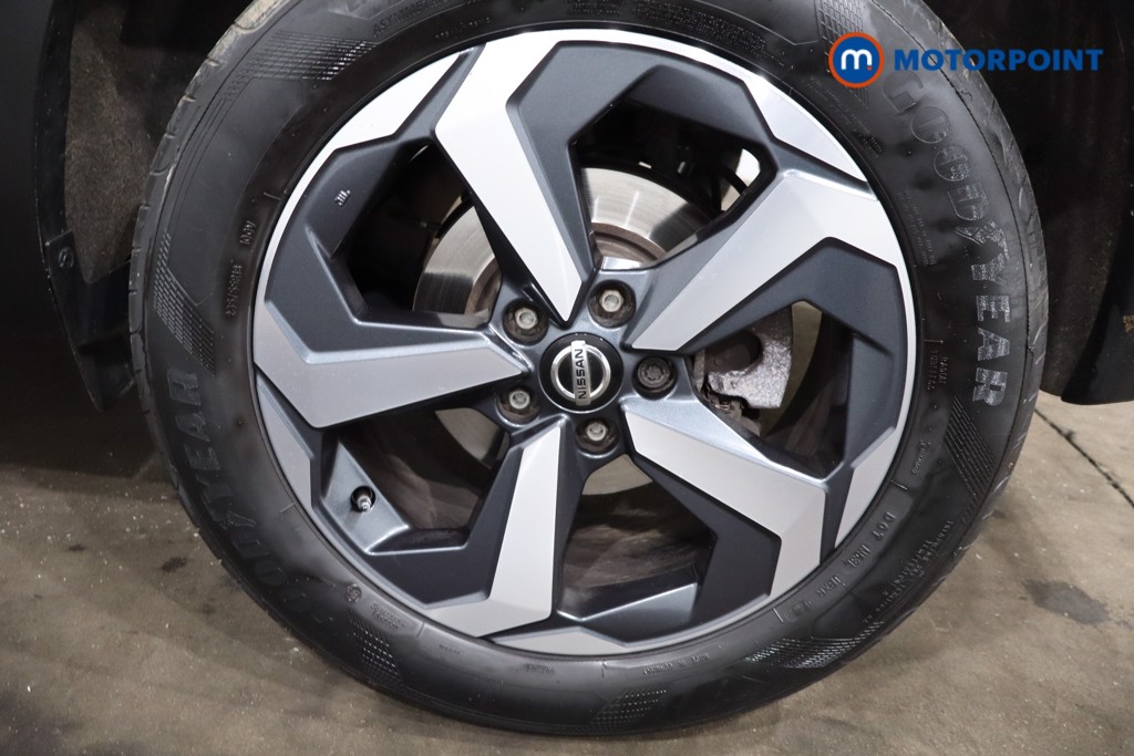 Nissan Qashqai N-Connecta Automatic Petrol SUV - Stock Number (1545346) - 12th supplementary image