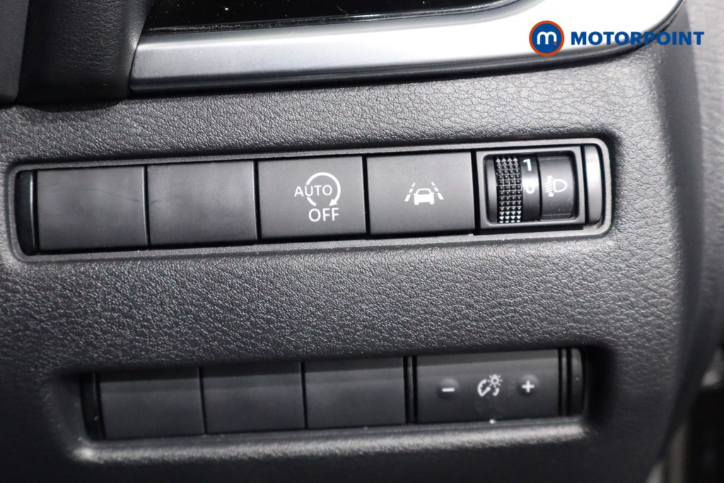 Nissan Qashqai N-Connecta Automatic Petrol SUV - Stock Number (1545346) - 21st supplementary image