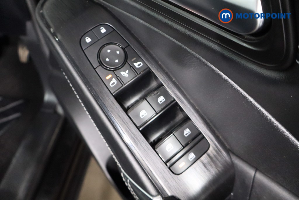 Nissan Qashqai N-Connecta Automatic Petrol SUV - Stock Number (1545346) - 23rd supplementary image