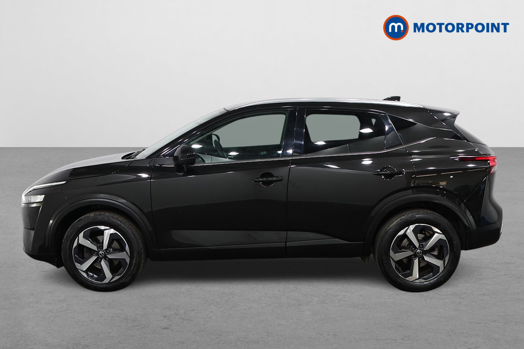 Nissan Qashqai N-Connecta Automatic Petrol SUV - Stock Number (1545346) - Passenger side