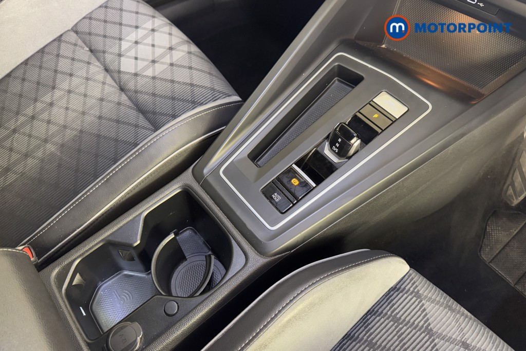 Volkswagen Golf R-Line Automatic Petrol Hatchback - Stock Number (1545859) - 9th supplementary image