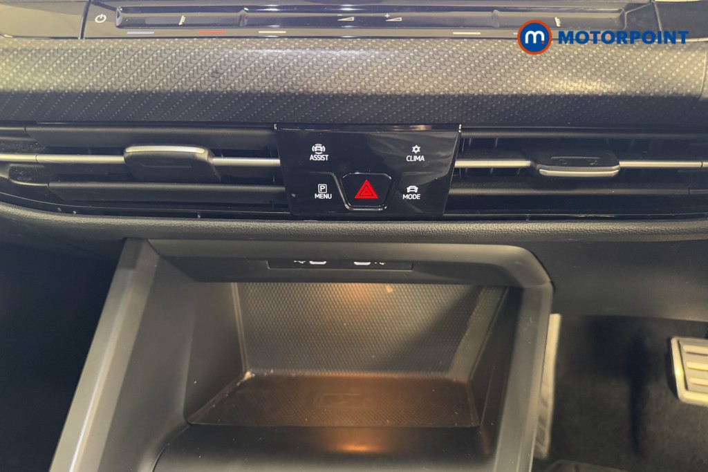 Volkswagen Golf R-Line Automatic Petrol Hatchback - Stock Number (1545859) - 10th supplementary image
