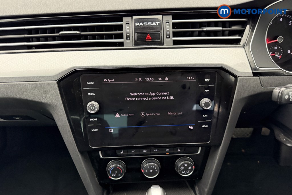 Volkswagen Passat SEL Automatic Petrol Saloon - Stock Number (1546465) - 2nd supplementary image