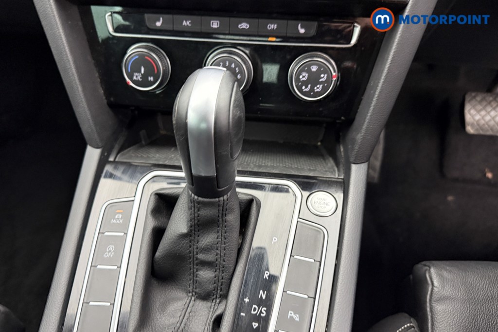 Volkswagen Passat SEL Automatic Petrol Saloon - Stock Number (1546465) - 14th supplementary image