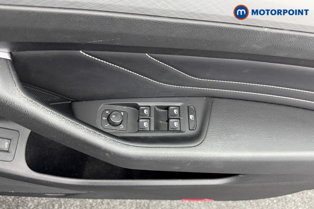 Volkswagen Passat SEL Automatic Petrol Saloon - Stock Number (1546465) - 18th supplementary image