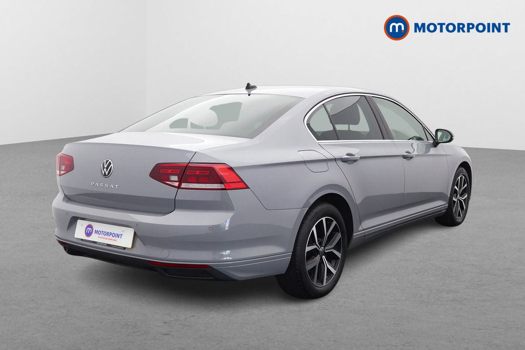 Volkswagen Passat SEL Automatic Petrol Saloon - Stock Number (1546465) - Drivers side rear corner