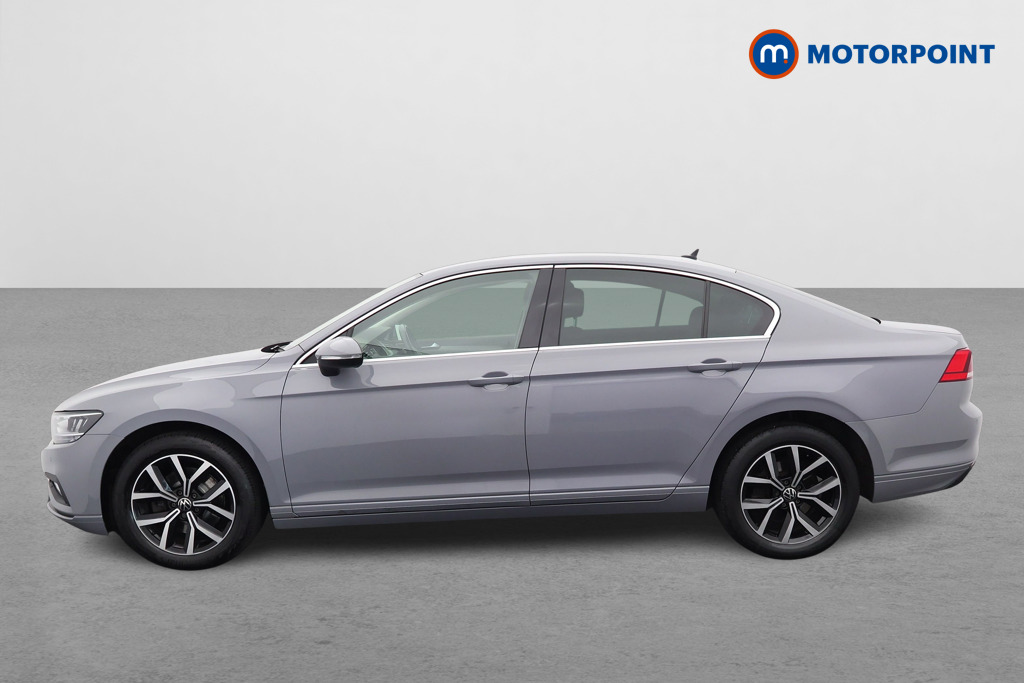 Volkswagen Passat SEL Automatic Petrol Saloon - Stock Number (1546465) - Passenger side