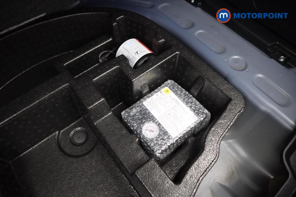 Toyota Yaris Cross Excel Automatic Petrol-Electric Hybrid Estate - Stock Number (1546660) - 24th supplementary image