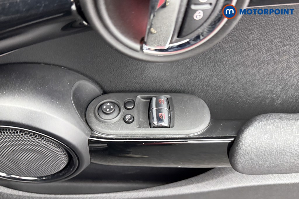 Mini Hatchback Cooper S Level 2 Automatic Electric Hatchback - Stock Number (1546903) - 17th supplementary image