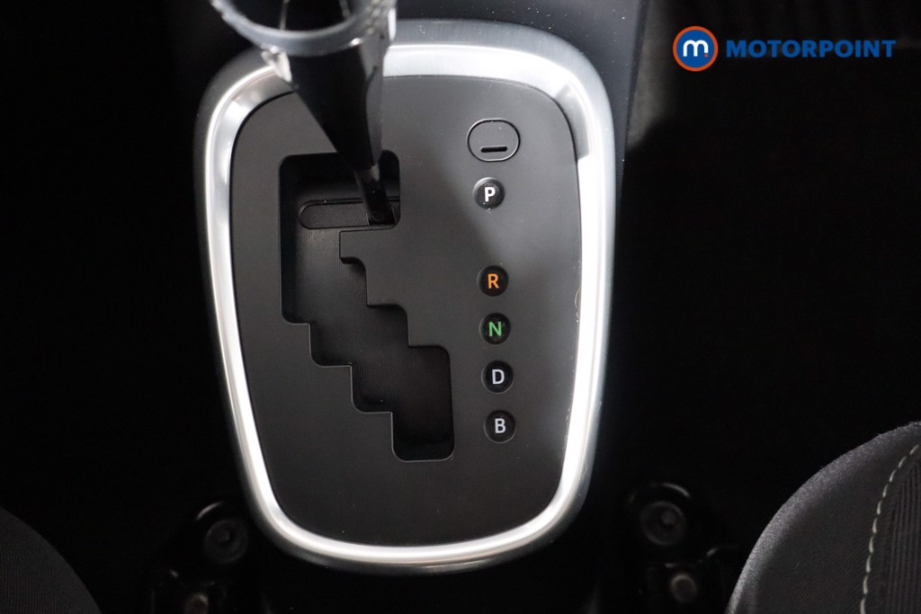 Toyota Yaris Icon Tech Automatic Petrol-Electric Hybrid Hatchback - Stock Number (1547014) - 14th supplementary image