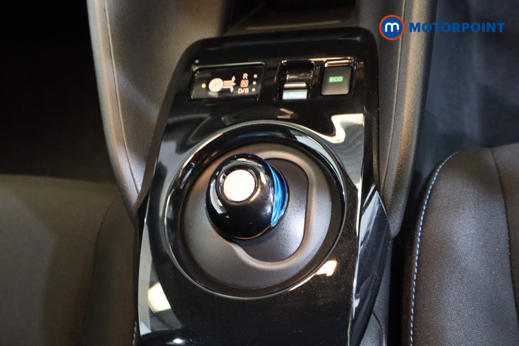 Nissan Leaf N-Connecta Automatic Electric Hatchback - Stock Number (1547056) - 7th supplementary image