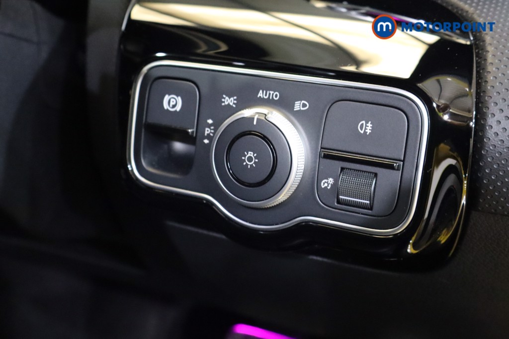 Mercedes-Benz A Class Amg Line Automatic Petrol Hatchback - Stock Number (1547840) - 8th supplementary image