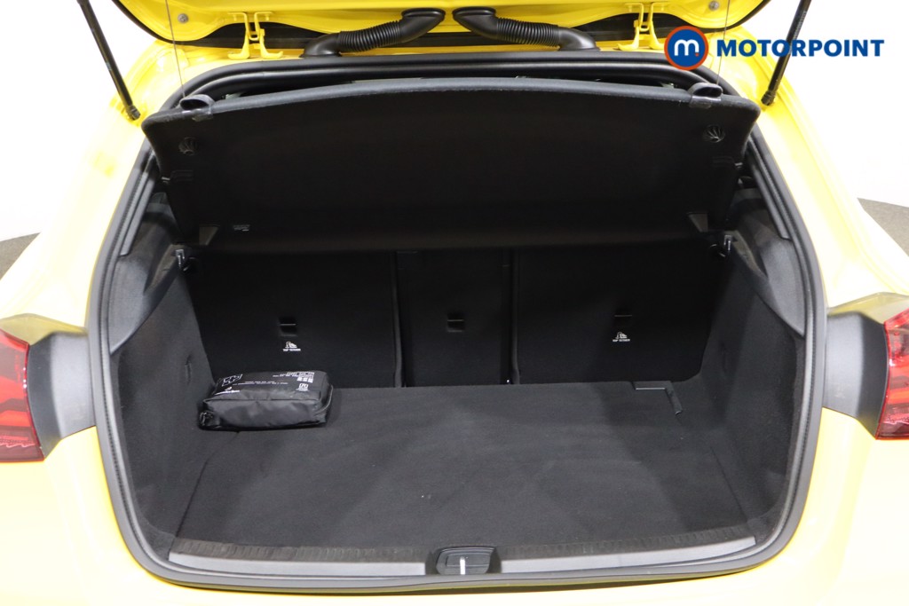 Mercedes-Benz A Class Amg Line Automatic Petrol Hatchback - Stock Number (1547840) - 11th supplementary image