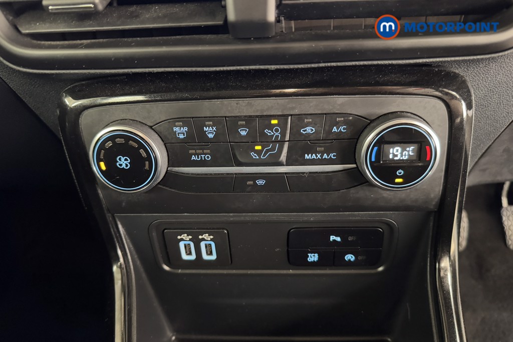 Ford Ecosport Titanium Manual Petrol SUV - Stock Number (1548125) - 10th supplementary image