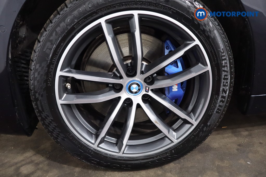 BMW 5 Series M Sport Automatic Petrol Plug-In Hybrid Estate - Stock Number (1536178) - 11th supplementary image