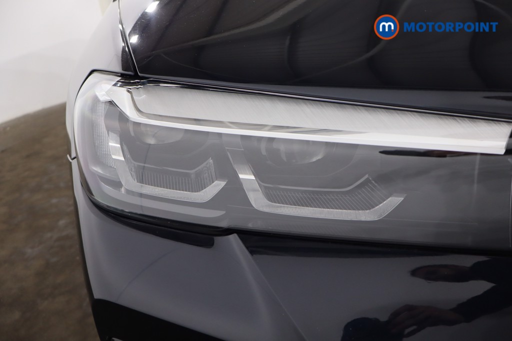 BMW 5 Series M Sport Automatic Petrol Plug-In Hybrid Estate - Stock Number (1536178) - 24th supplementary image
