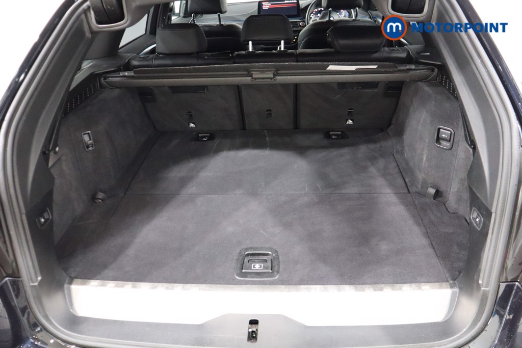 BMW 5 Series M Sport Automatic Petrol Plug-In Hybrid Estate - Stock Number (1536178) - 30th supplementary image