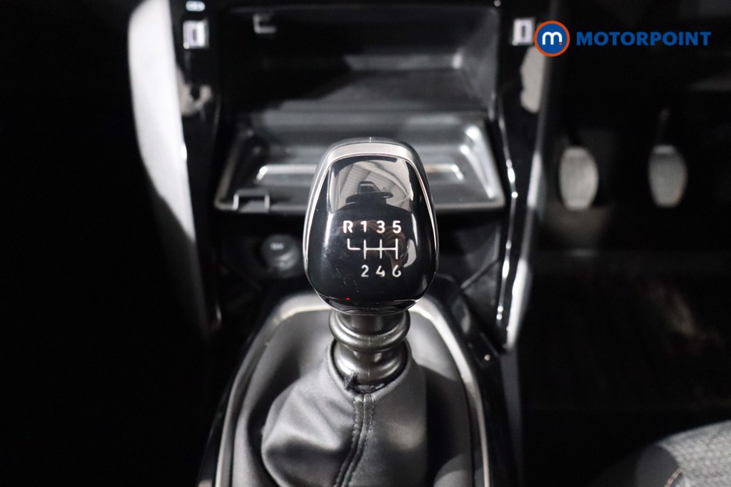 Peugeot 2008 Allure Manual Petrol SUV - Stock Number (1540971) - 14th supplementary image