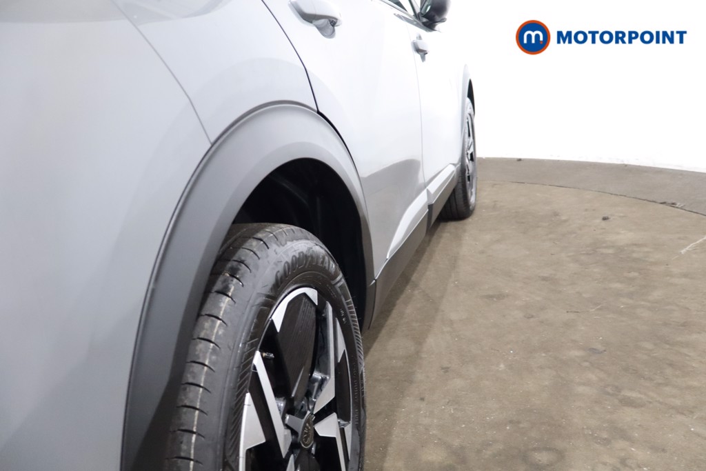 Peugeot 2008 Allure Manual Petrol SUV - Stock Number (1540971) - 21st supplementary image
